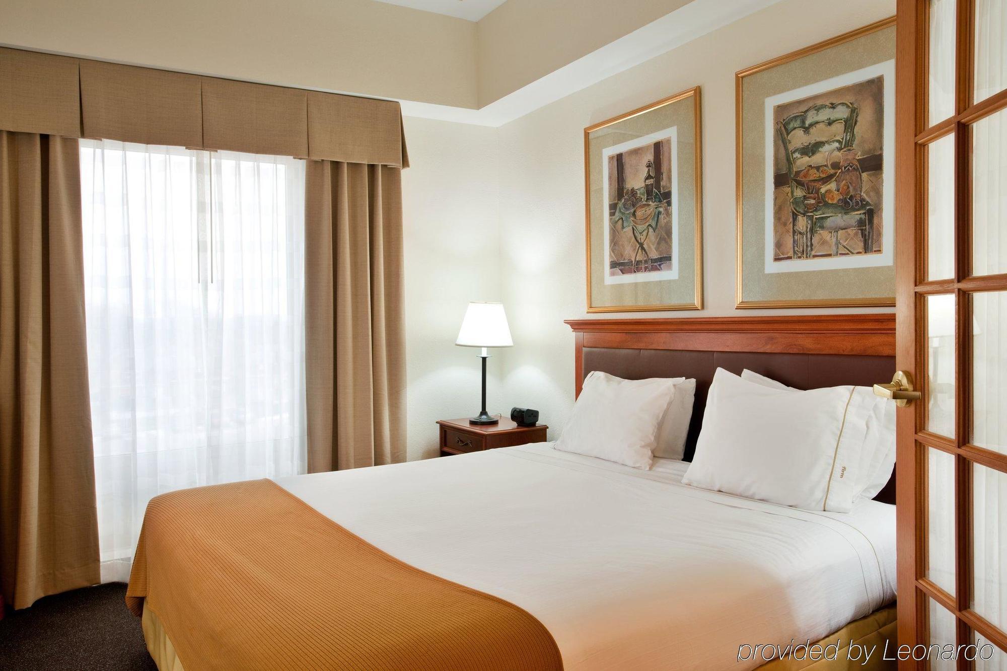 Holiday Inn Express & Suites Chicago-Midway Airport By Ihg Bedford Park Экстерьер фото